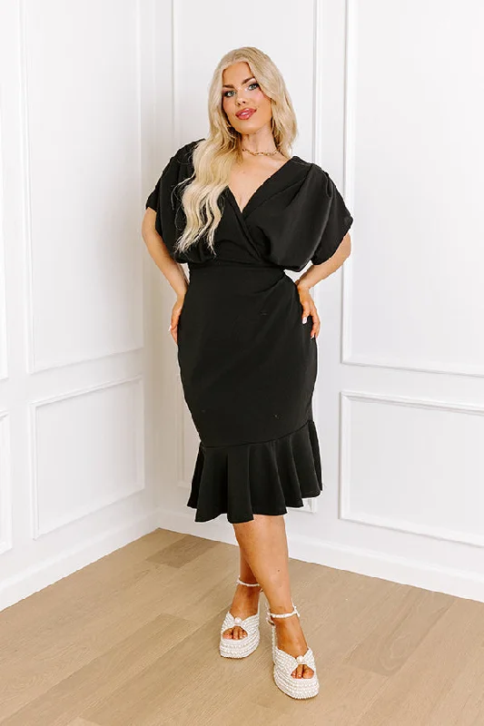 Look Amazing Midi in Black Curves