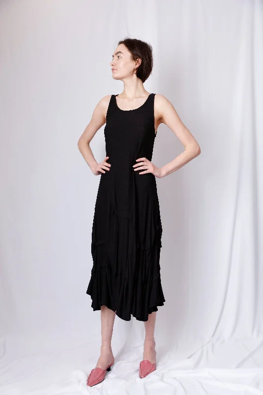 SLEEVE LESS MAXI DRESS WITH PIN TUCKS