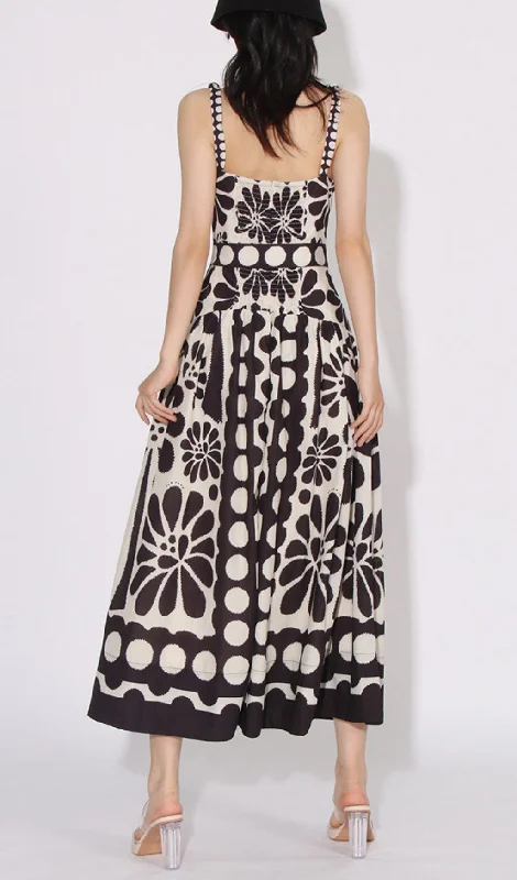 STRAP PRINTED MAXI DRESS IN BLACK