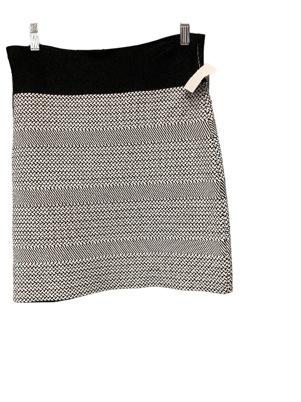 Fall SaleBlack & White Skirt Mini & Short Bcbgmaxazria, Size L